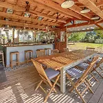 3 Bedroom Amazing In Semesterbostad
