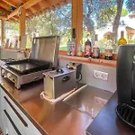 3 Bedroom Amazing In Uzès
