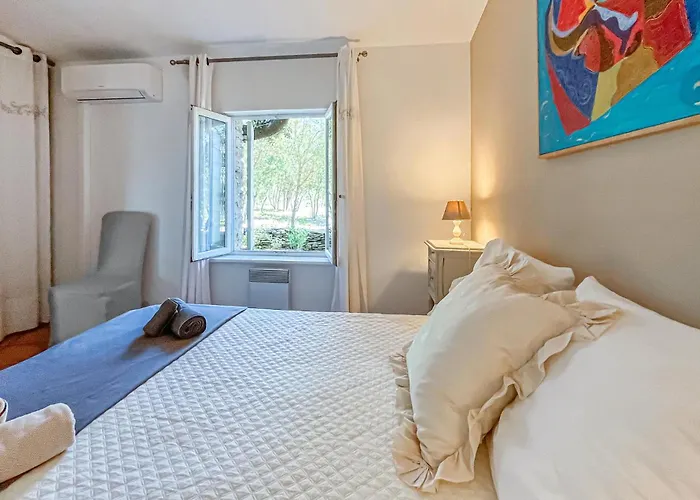 Beautiful In * Uzès